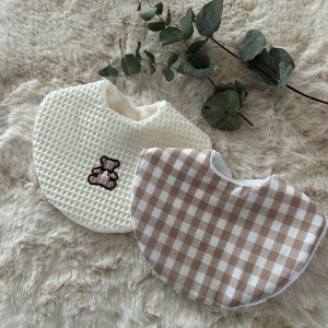 Duo Bavoirs Vichy Beige & Nid d’Abeille